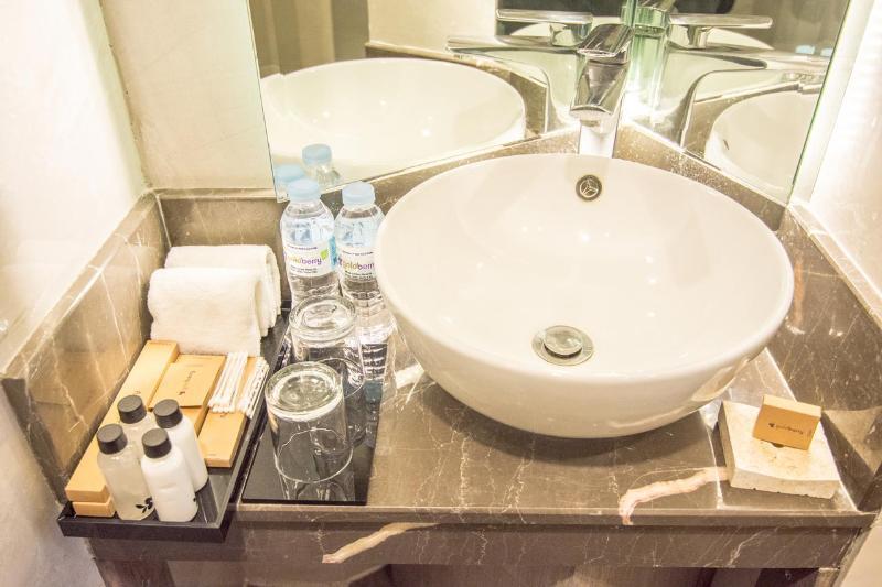 Goldberry Lite Hotel Iloilo City Eksteriør billede
